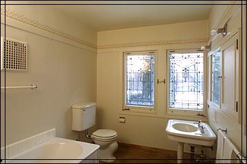 Purcell-Cutts House Bathroom